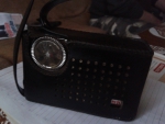 Predám staré tranzistorové rádio japonskej výroby