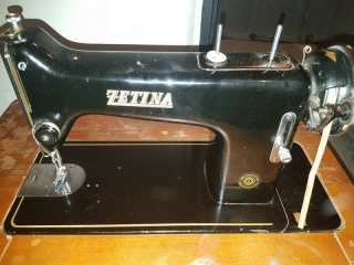 Predám šijací stroj značky ZETINA.