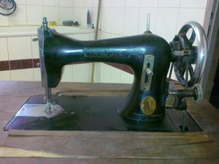 predam sijaci stroj  z roku 1923 original  The Singer Manufag. zachovaly.