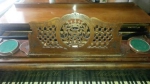 Predam 6pecatne kridlo - klavir z Viedenskej opery