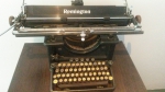 Písací stroj značky Remington