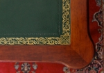 Mahagonový psací stůl s výsuvnými deskami