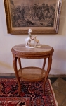 ovalny-stolek-s-mramorovou-deskou-19-stoleti