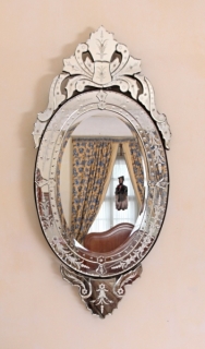 Velké Benátské zrcadlo. Bohatě zdobené
