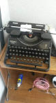 predám písací stroj stroj