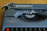 Predam pisaci stroj znacky Hermes. Modelove oznacenie Baby - rok vyroby 1944