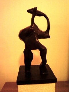 Predám bronzovú sochu Emil Filla - stojaca žena